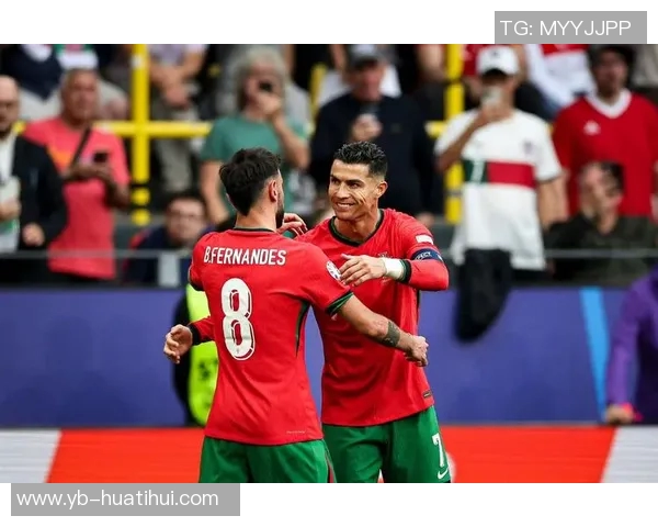 C罗社交媒体分享庆祝照片表达骄傲之情称球队完成使命